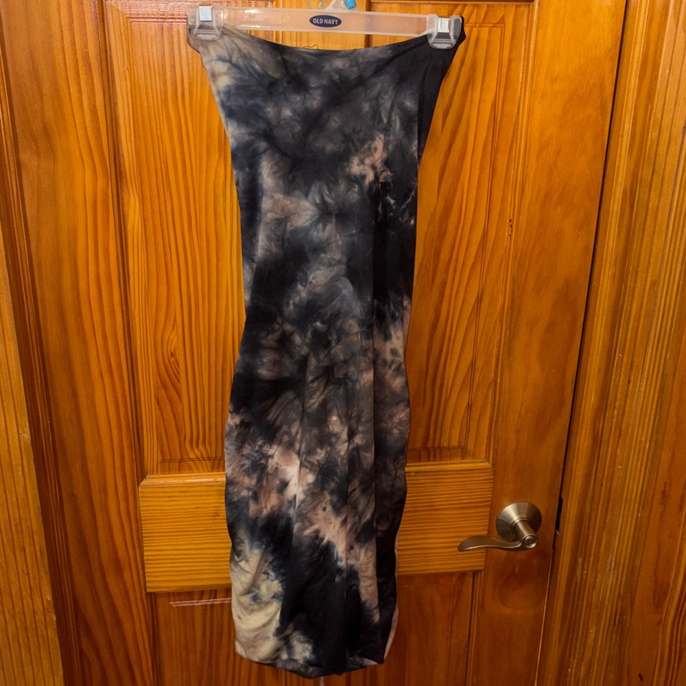 Heart Hips Black and Tan Tie-Dye Dress